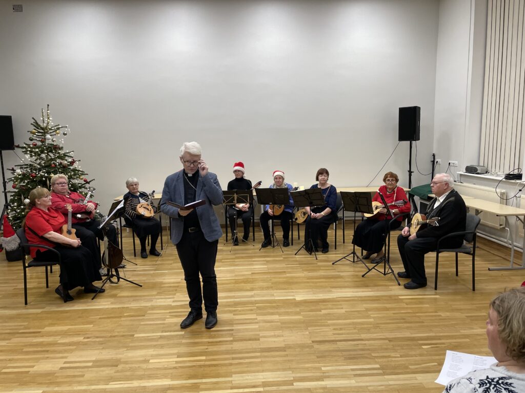 Jõulukontsert Tallinna kojas. Pildistas Tiiu Hermat.